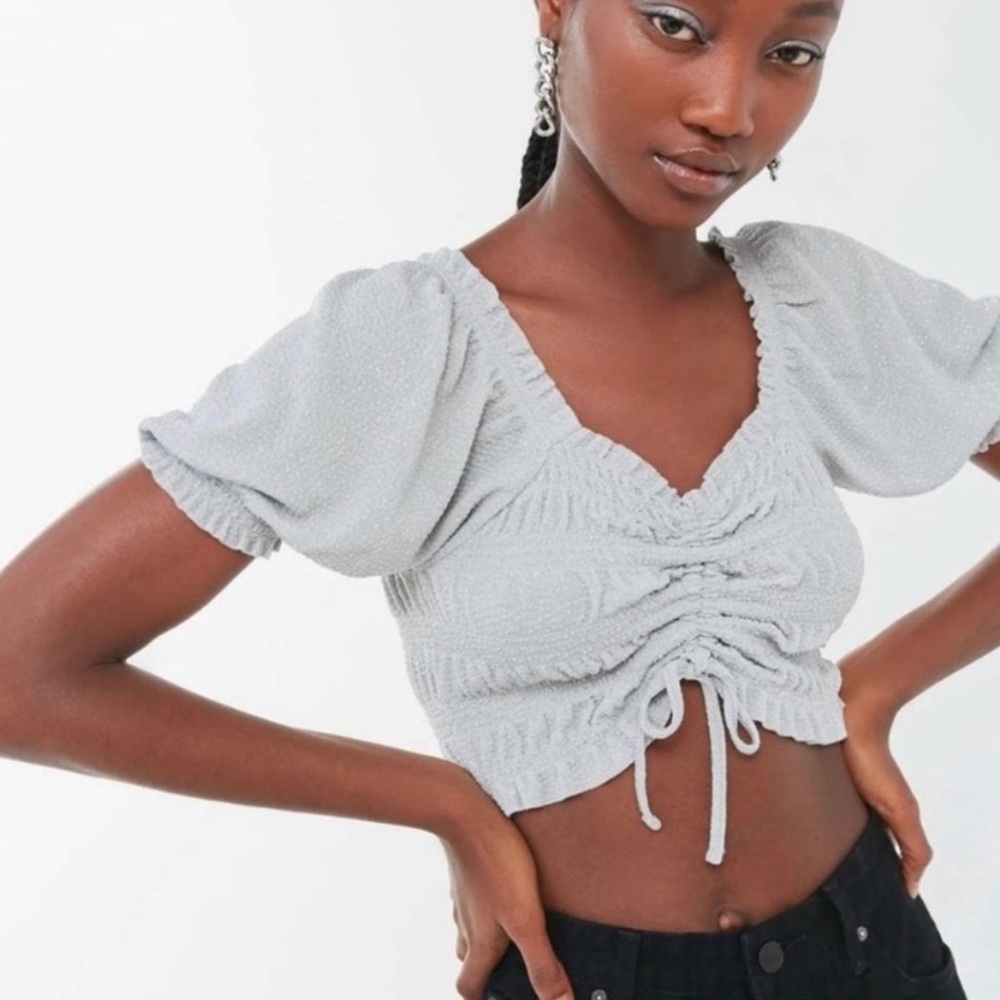 UO Shay Cinched Puff Sleeve Smocked Crop Top